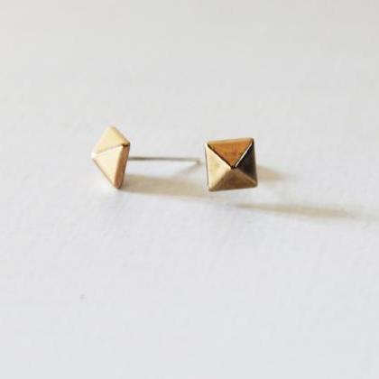 Gold Pyramid Stud Earrings, Small Gold Pyramid..