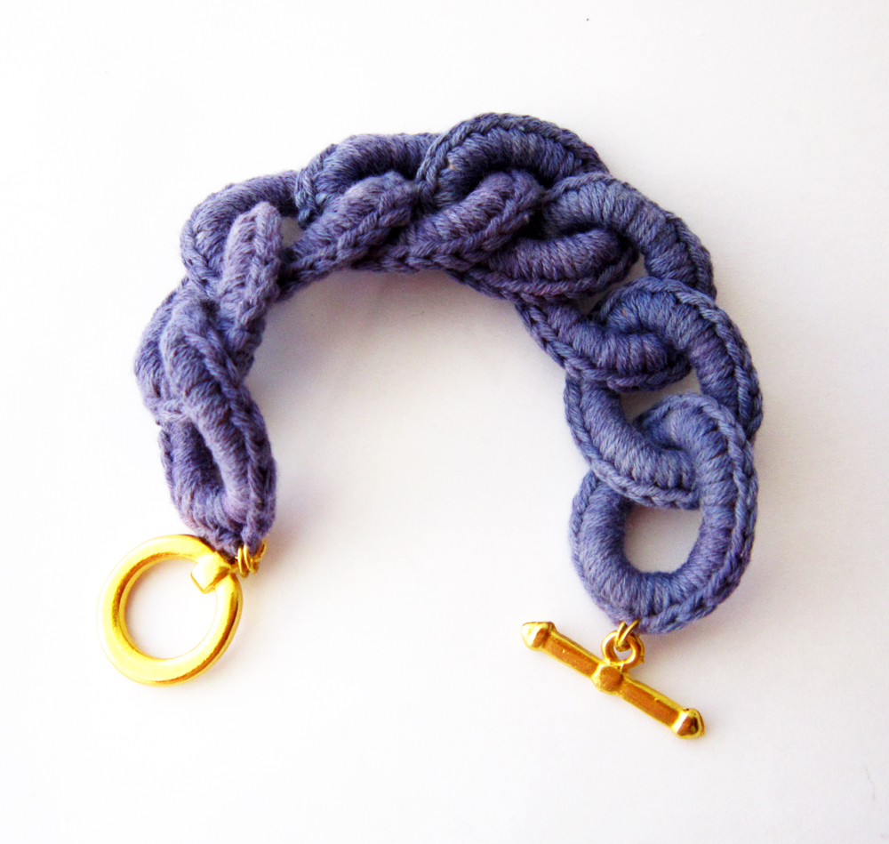 Chunky Bracelet, Big Chain Bracelet, Crochet Chain Cuff, Light Purple